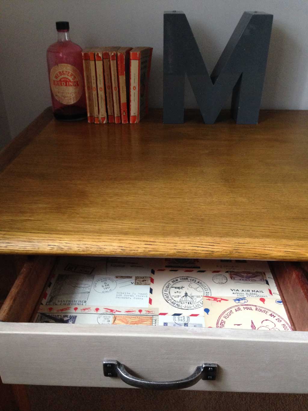 Upcycle shop old desk